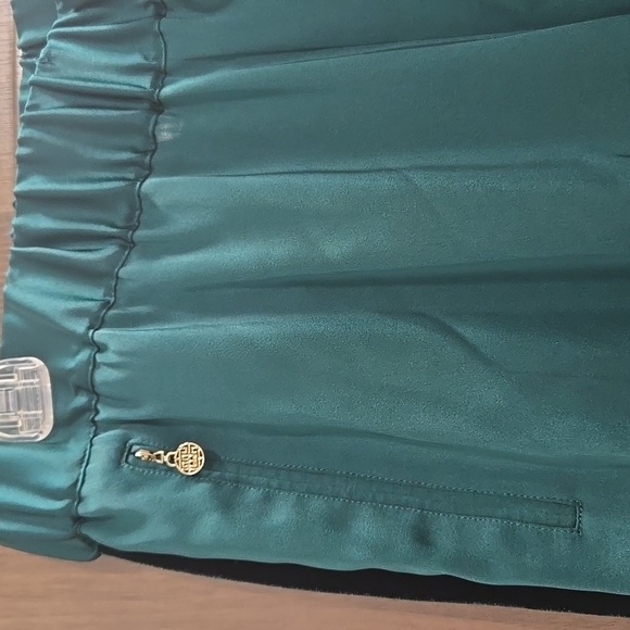 Emily McCarthy-Downtown Jogger In Botanical Green-Size Medium - Picture 7 of 17